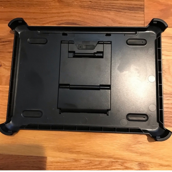 Otterbox for ipad, great condition - Picture 4 of 10